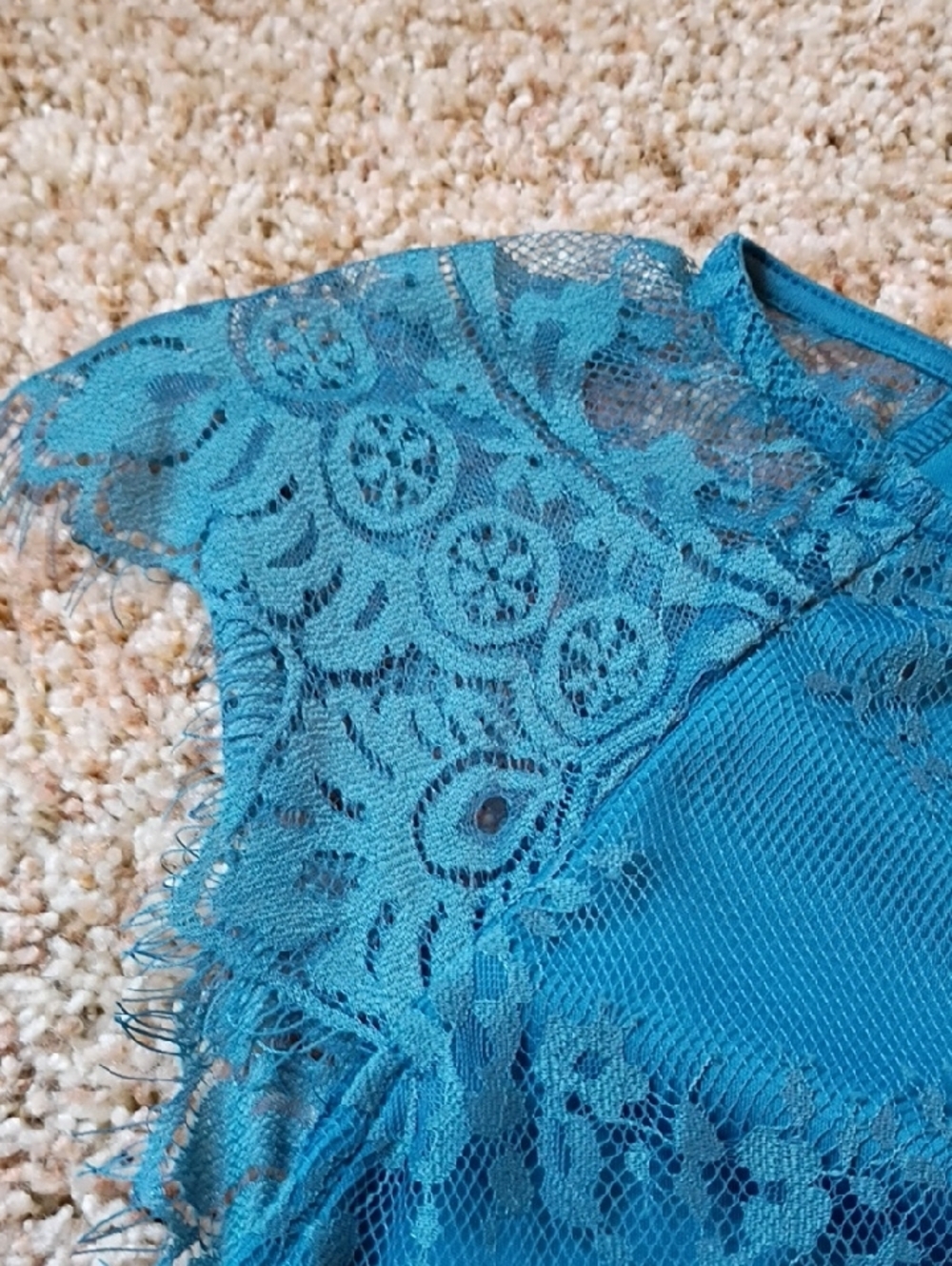 Daytrip Teal Lace Flutter-Sleeve Camisole - Picture 5 of 7